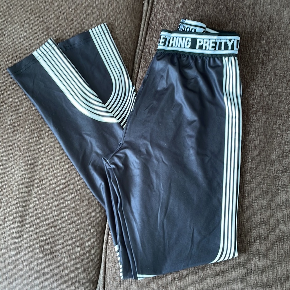 3 Prettylittlething Bundle Items - image 2